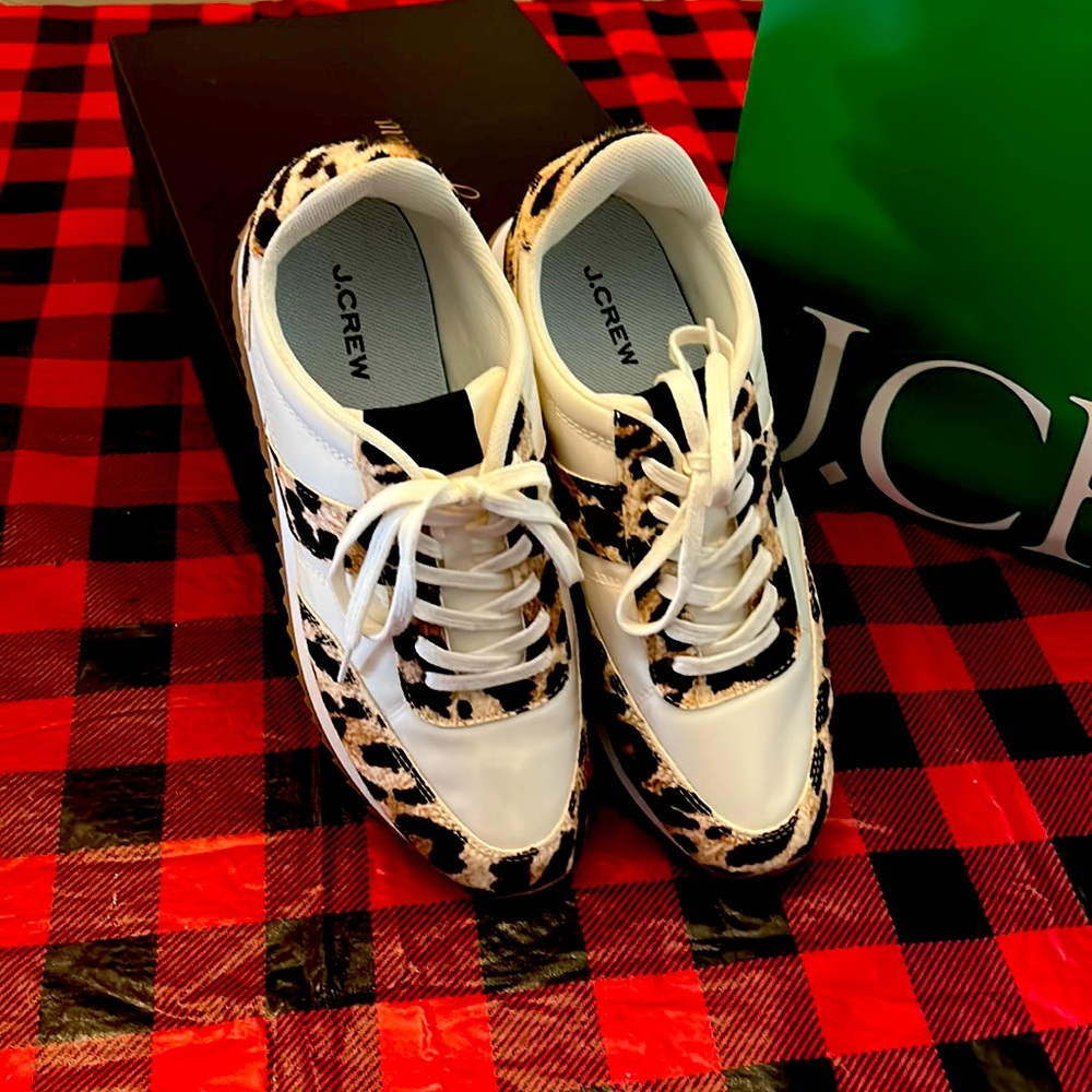 Beautiful leopard Jcrew athletic 👟 shoes❤️
